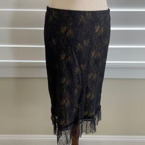 Sz M Express black lace and floral pencil skirt